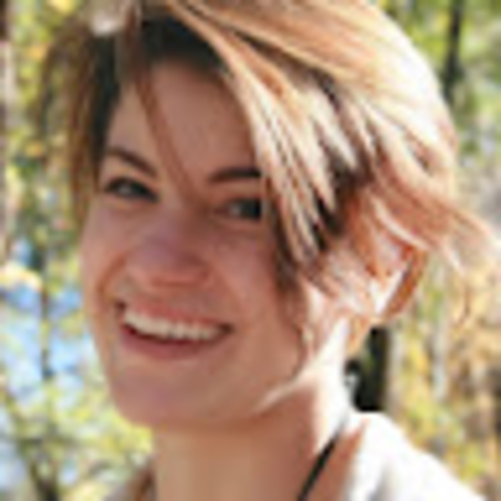 Meet your Posher, Adrienne
